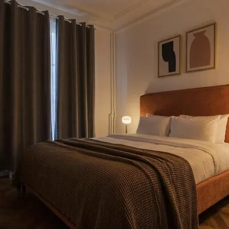 5br Champs Elysees Marbeuf Paris